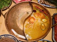 -洱火云南酸菜牛肉火锅(石景山当代商城店)