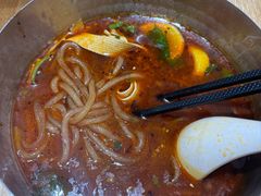 -魔都三兄弟酸辣粉·蘸卤炸串(虹桥万科店)