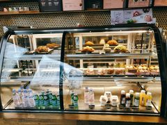 面包甜点陈列柜-星巴克(无锡东方商厦店)