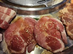 -哈哈碳都·牛肋条无限自助烤肉(台江万达店)