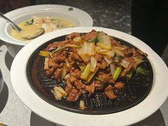 葱爆小羊羔肉-悦融琥珀·京鲁菜·海味珍品(西单店)