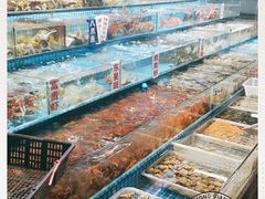 -渔人湾码头海鲜市场负二楼