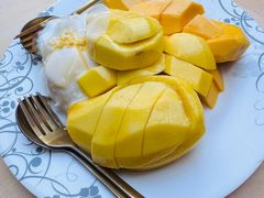 -Nings Mango Stand
