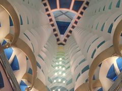 -迪拜帆船酒店海底餐厅