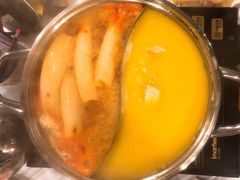 -鲜入围煮花胶鸡海鲜火锅