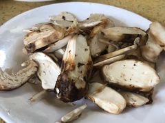 -东巴谷野生菌火锅餐厅