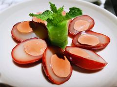 鸽蛋酿鹅肝-湖滨28中餐厅·西湖宴·杭州君悦酒店