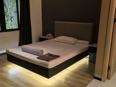 -涨巢·潮玩水疗局