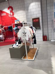 -adidas(德基广场店)