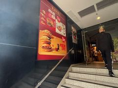 -麦当劳(普陀香溢花城店)