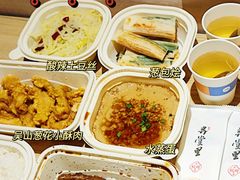 弄堂里的卤鸡爪-弄堂里(滨江龙湖天街店)