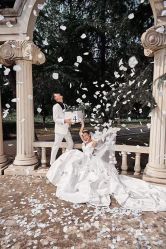 -雪中彩影婚纱摄影·微光艺术中心