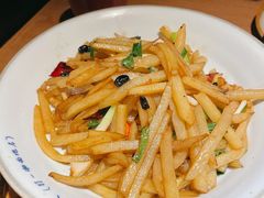 金牌土豆丝-吃饭皇帝大土家民族菜(正大广场店)