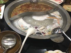 -宽板凳老灶火锅(簋街店)