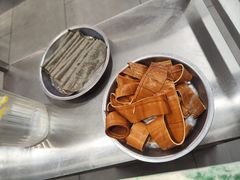 -肖婷姐大铁锅重庆火锅(南湖店)