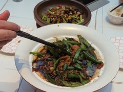 -阿瓦山寨·湘菜现炒·剁椒鱼头王(咸阳总店)