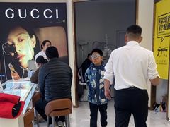 -J-Optical佳视明眼镜·蔡司视觉(青岛金茂览秀城店)
