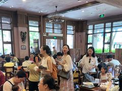 -横琴湾畔餐厅(长隆海洋王国白鲸剧场店)
