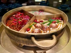 黄金奔驰锅-湊湊火锅·茶憩(打浦桥日月光店)