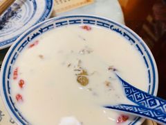 传统牛奶桃胶-双喜老铺(人民广场店)