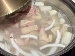 -喃喃椰·糟粕醋·椰子鸡火锅(七堡花园店)