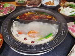 -哥老官重庆美蛙鱼头(虹口龙之梦店)