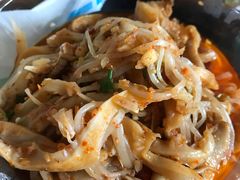 叫菇菇-干锅王·重庆鸡公煲(吾悦店)