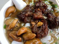 牛腩拼猪肠粉-海幢瑞芳饮食店