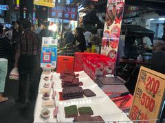 -六合夜市