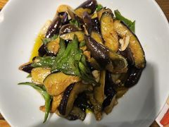 -黄泥岗·地道湖北菜(奥特莱斯店)