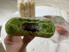 抹茶红豆小欧包-顶东面包花园·生日蛋糕(世博店)