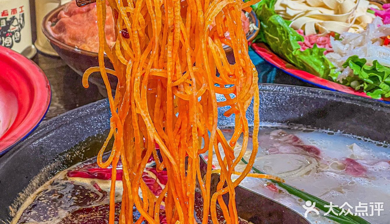 火爆全网🔥的笨姐居民楼火锅义乌也有啦❗️❗️