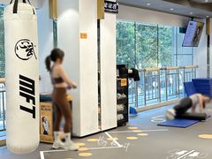 -超鹿运动(达信大厦店)