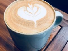 拿铁-VESH COFFEE(定西路店)