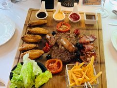牛排拼盘-火车头法国西餐厅