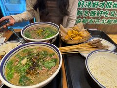 -云阿蛮云南生烫牛肉米线(奉贤路店)