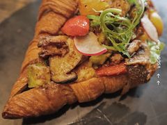 -HIGH FIVE哈福手工汉堡(桂林路店)