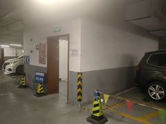 -上海交通大学医学院附属新华医院-停车场