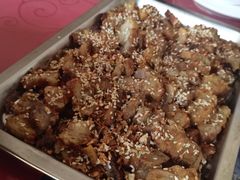 -香猪美食(洛香店)