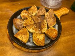 料理烤特色火烧-老东镇啤酒屋海鲜加工·蒸汽海鲜·海鲜烧烤(台东店)