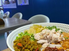 鸡肉拌米粉-壹粉屋新疆炒米粉(建外SOHO东区店)