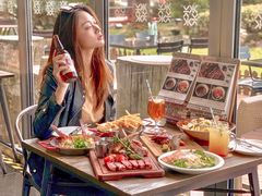 -The BREW·酿餐厅(浦东嘉里大酒店)