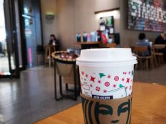 -星巴克臻选(深圳龙华红山天虹店)