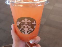 -星巴克臻选(上海虹桥新天地三店)