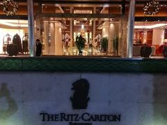 -深圳星河丽思卡尔顿酒店