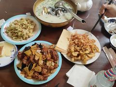 -美顺香食府鱼头老店(雪野湖店)