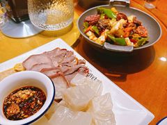 -经典老菜坊·开封灌汤包(火车站店)