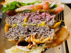 双层芝士牛肉堡Beast-B.-Bistro 63 创意融合料理(广粤天地店)