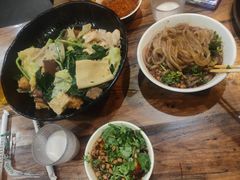 -万记麻辣烫国展总店