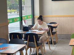 -德克士(宝龙天地店)